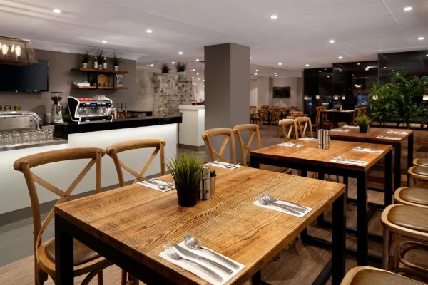 Rydges Sydney Central Hotel image 17